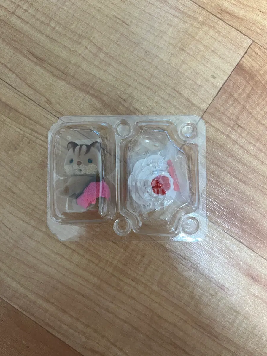 실바니안 블라인드팩 디저트 다람쥐 케이크 미개봉