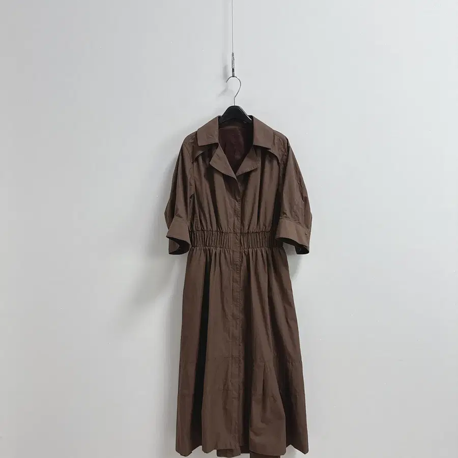 오픈카라 집업 원피스