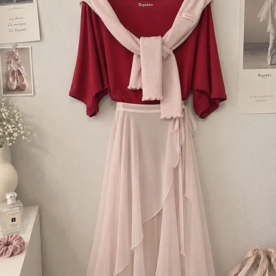 레페토 Repetto 발레 티셔츠 버건디 루즈핏 레터링