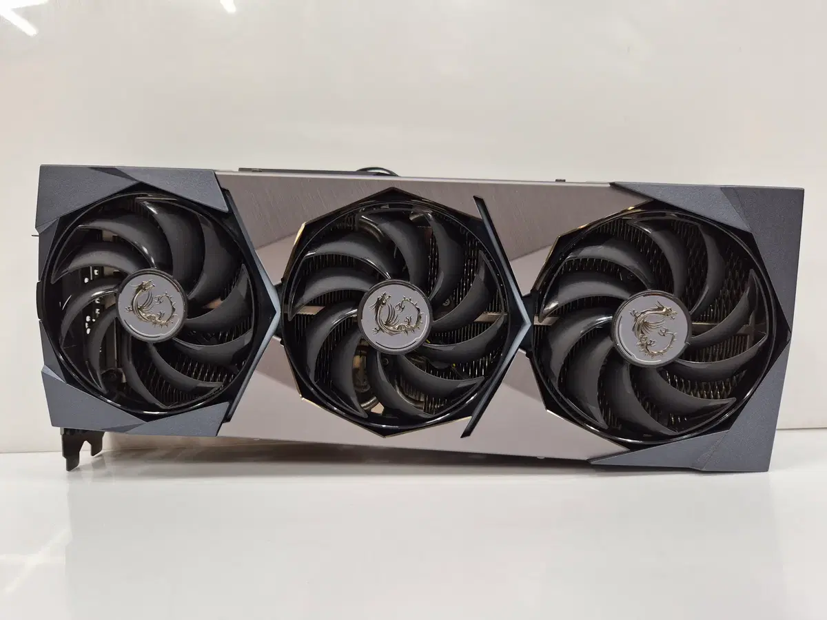 MSI 지포스 RTX 3090 슈프림 X 판매합니다