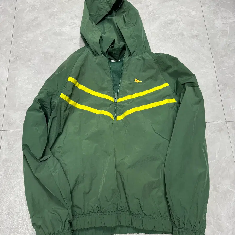 100 나이키 Nike 바람막이