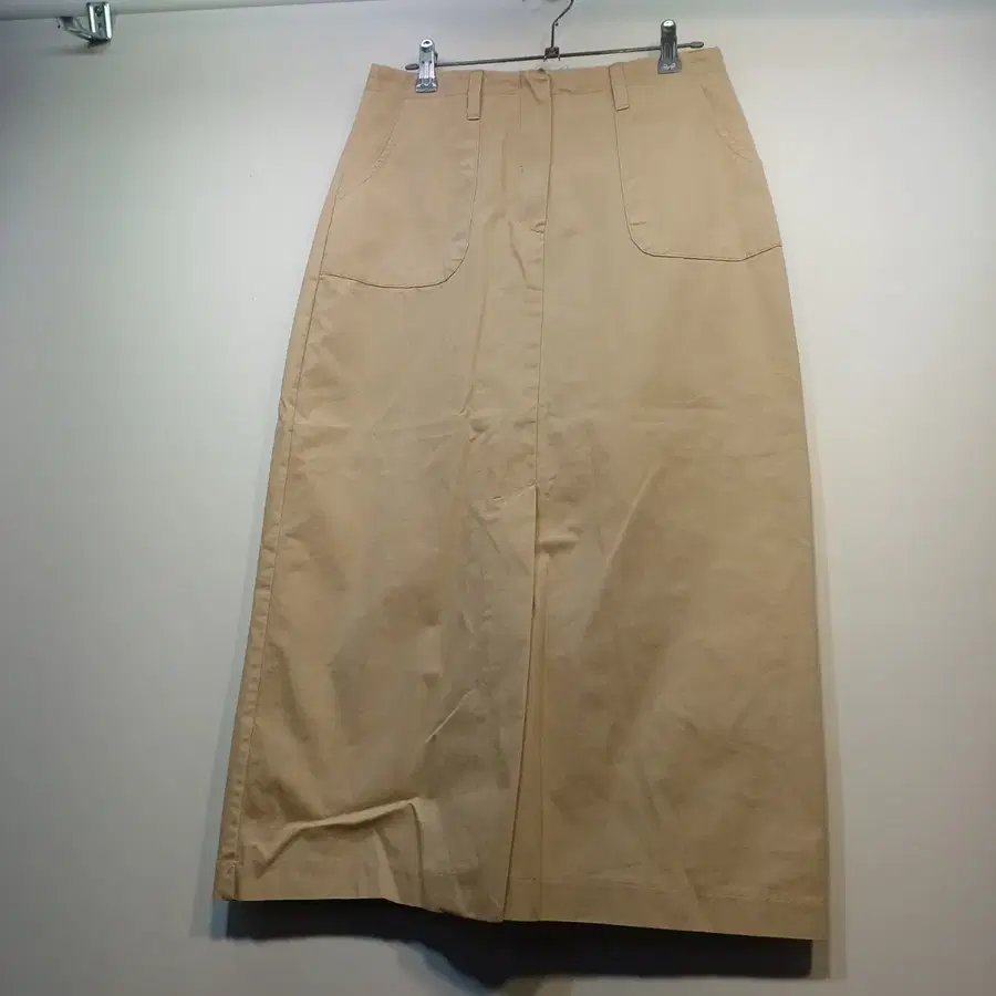 베이지색 롱 스커트 28사이즈봄가을 690139
