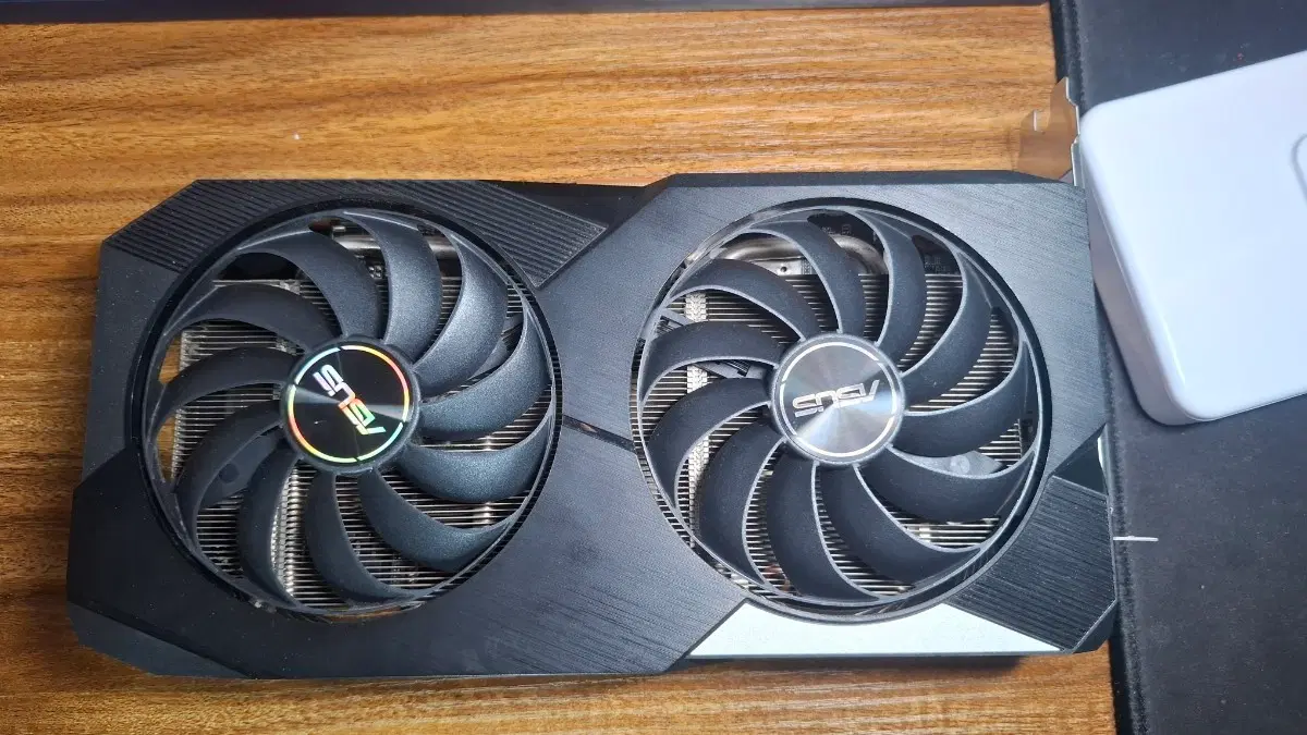 ASUS 그래픽카드 RX6600 고장