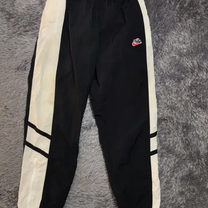 [M] 나이키(NIKE) 헤리티지 윈드러너 우븐 팬츠p425