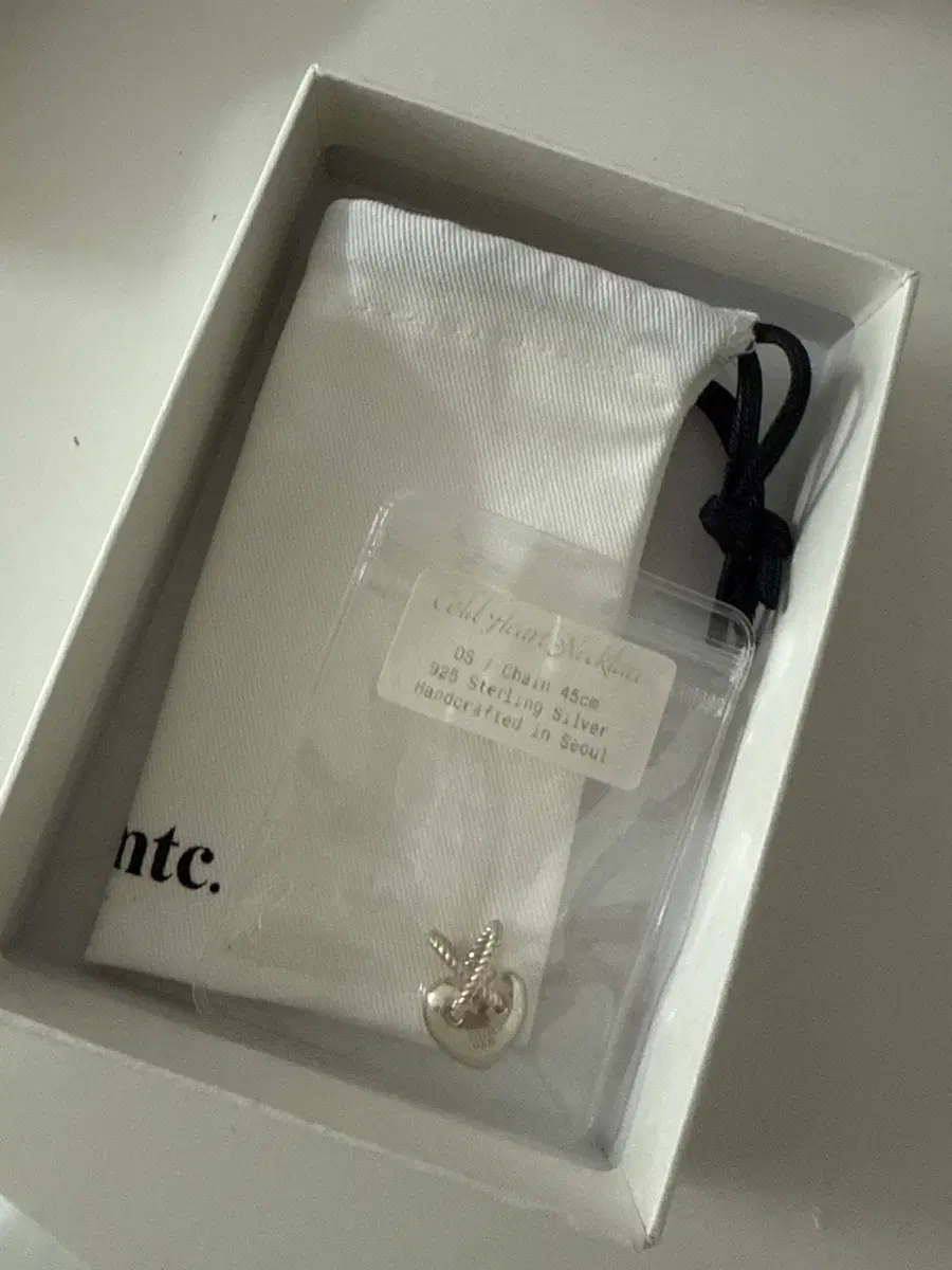 모어댄치즈 mtc cold heart 하트 목걸이 팬던트만