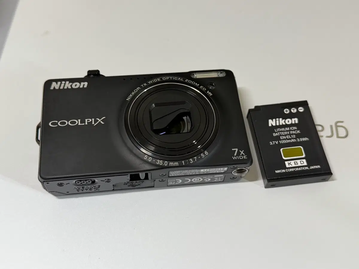 빈티지 디카 니콘 쿨픽스 s6000 (하자있음)