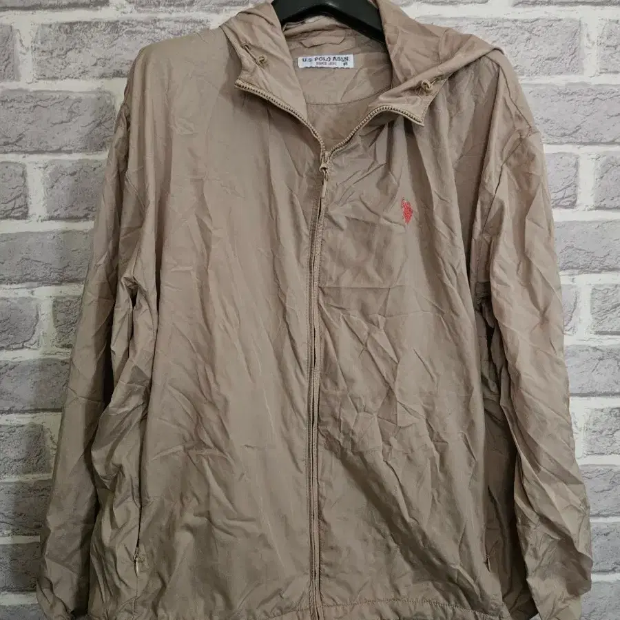 us polo ASSN 베이지 바람막이 점퍼95/알뜰한여우