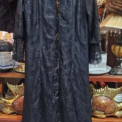 식스막스레이스 블랙 코트