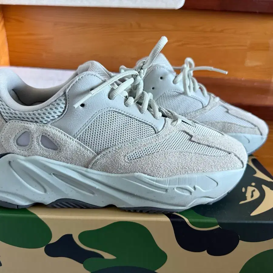 이지 700