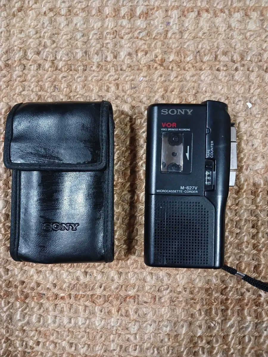 소니 마이크로카세트 레코더 M-627V + 가죽 케이스