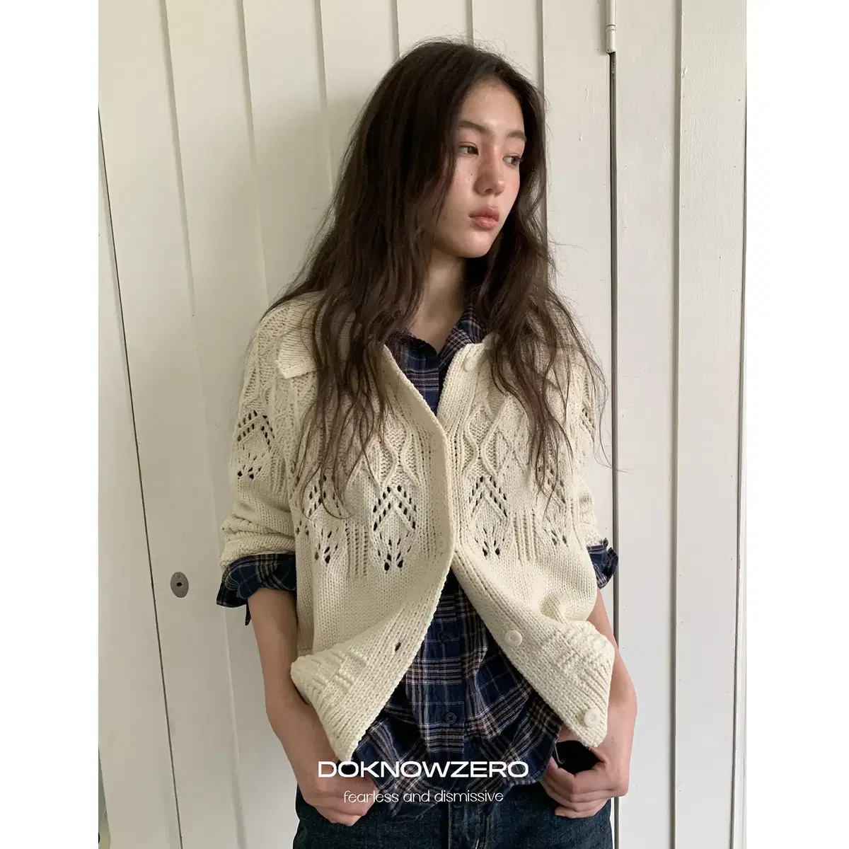 DOKNOWZERO 빈티지 자카드 펀칭 카라 가디건