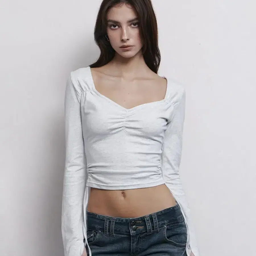 새상품, 택O) 플리즈노팔로우 모브 셔링 롱슬리브 탑 white