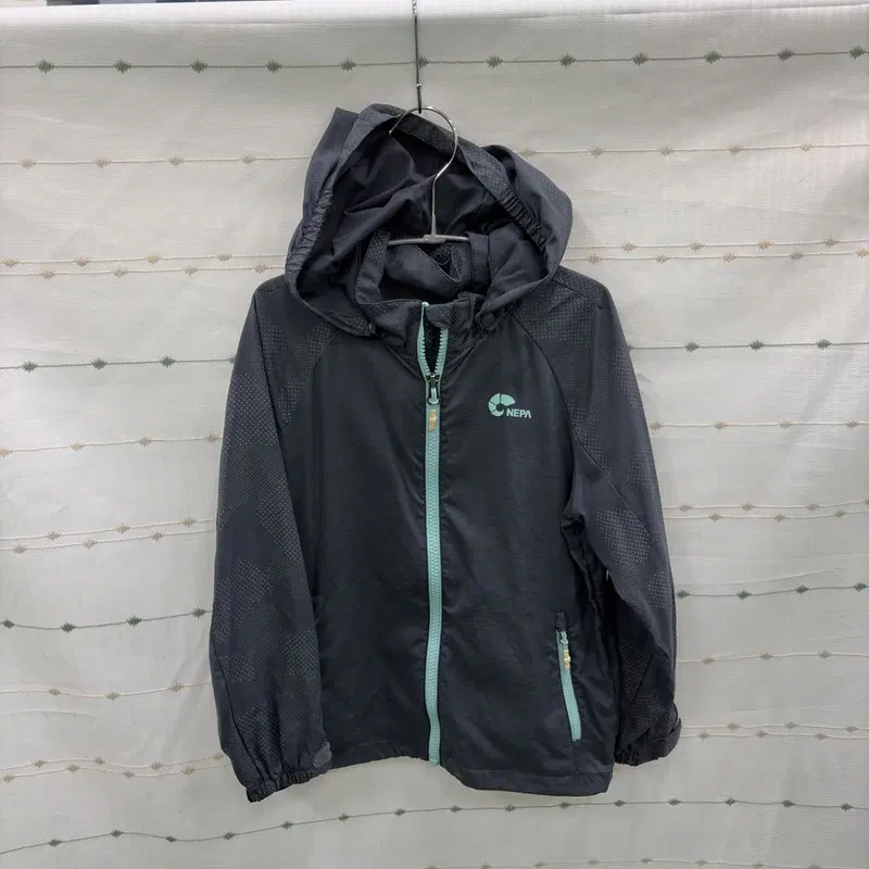 네파 키즈 바람막이 120 B00137