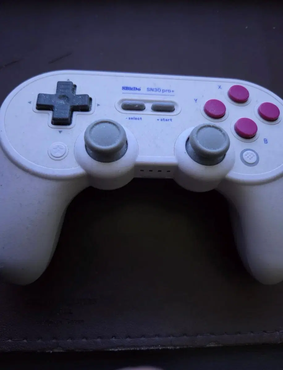 8BitDo SN30 Pro+ 게임패드