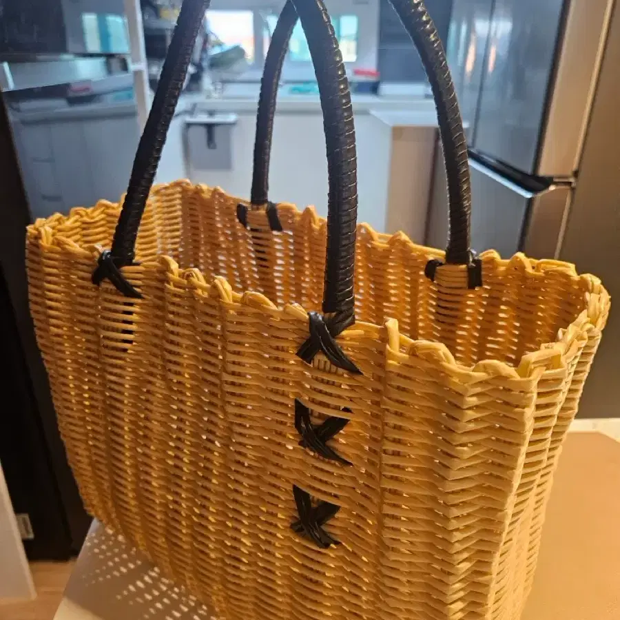 바스켓 손잡이 황색 가방(새상품)