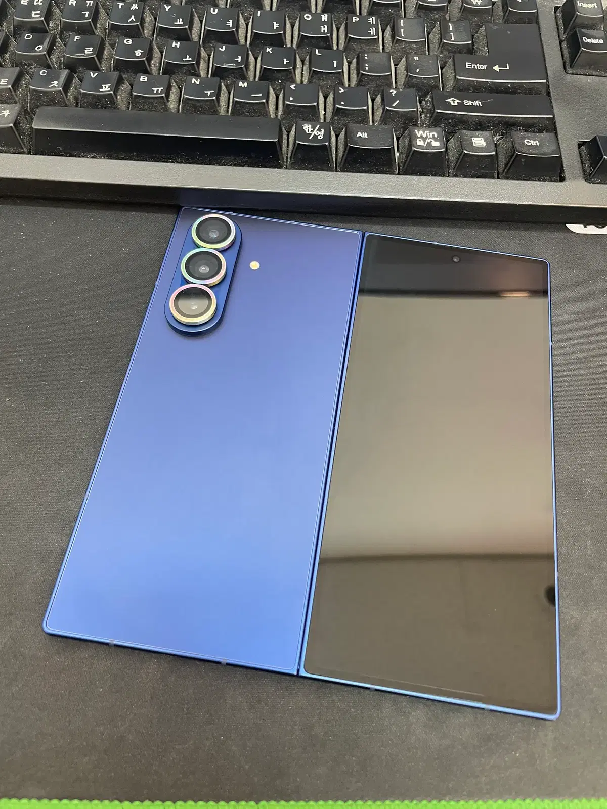갤럭시Z폴드7 블루 256GB 무잔상 상태좋은 중고123만팝니다
