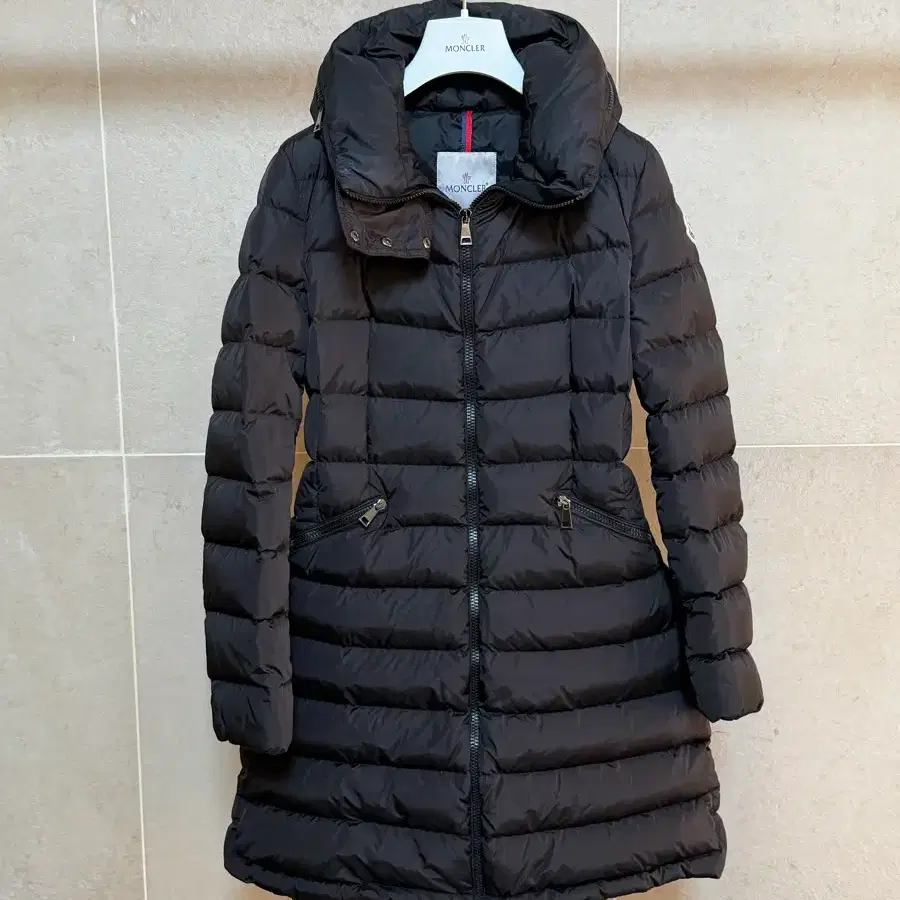 몽클레어 플라메뜨 여성 롱패딩 블랙 0