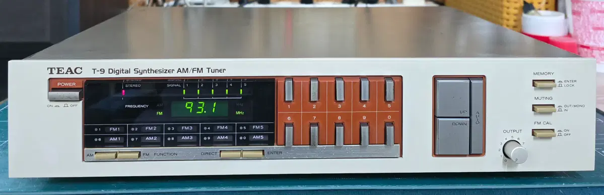 TEAC 튜너 T-9