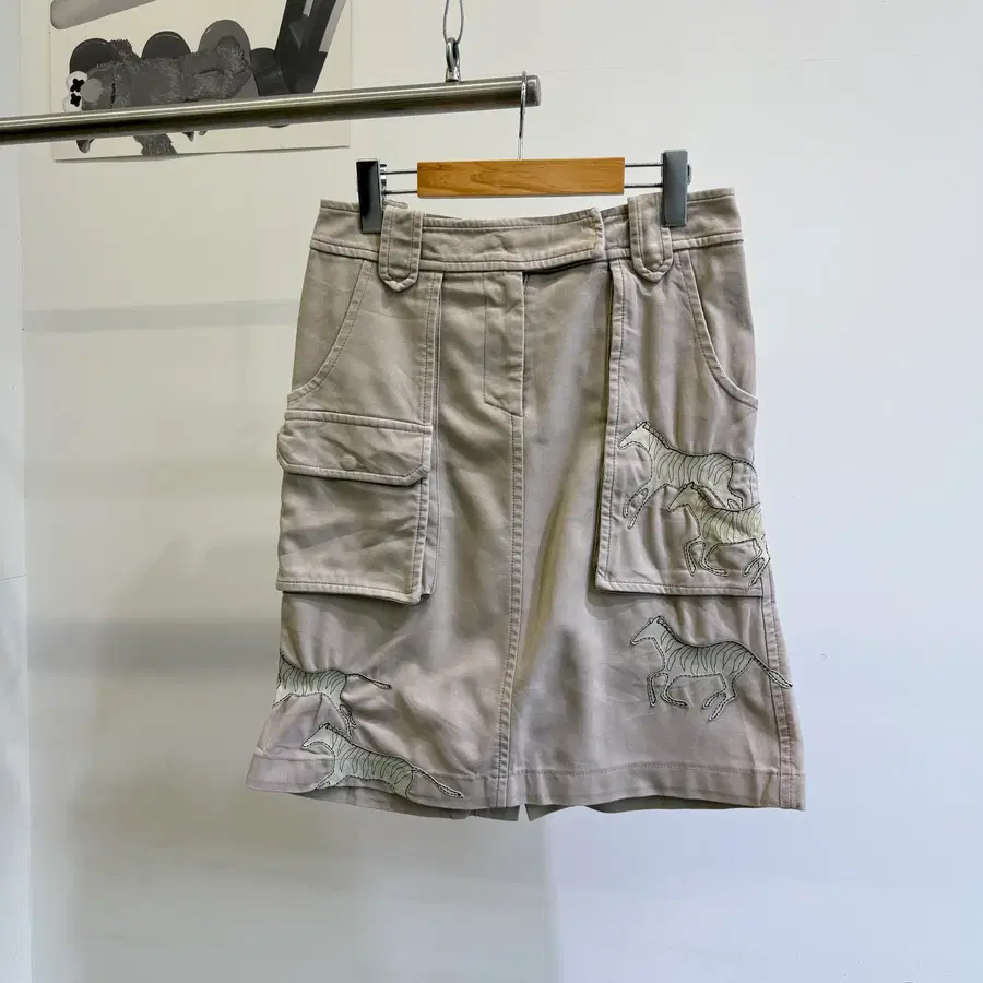 KEITA MARUYAMA (Made in Japan) 미디 스커트