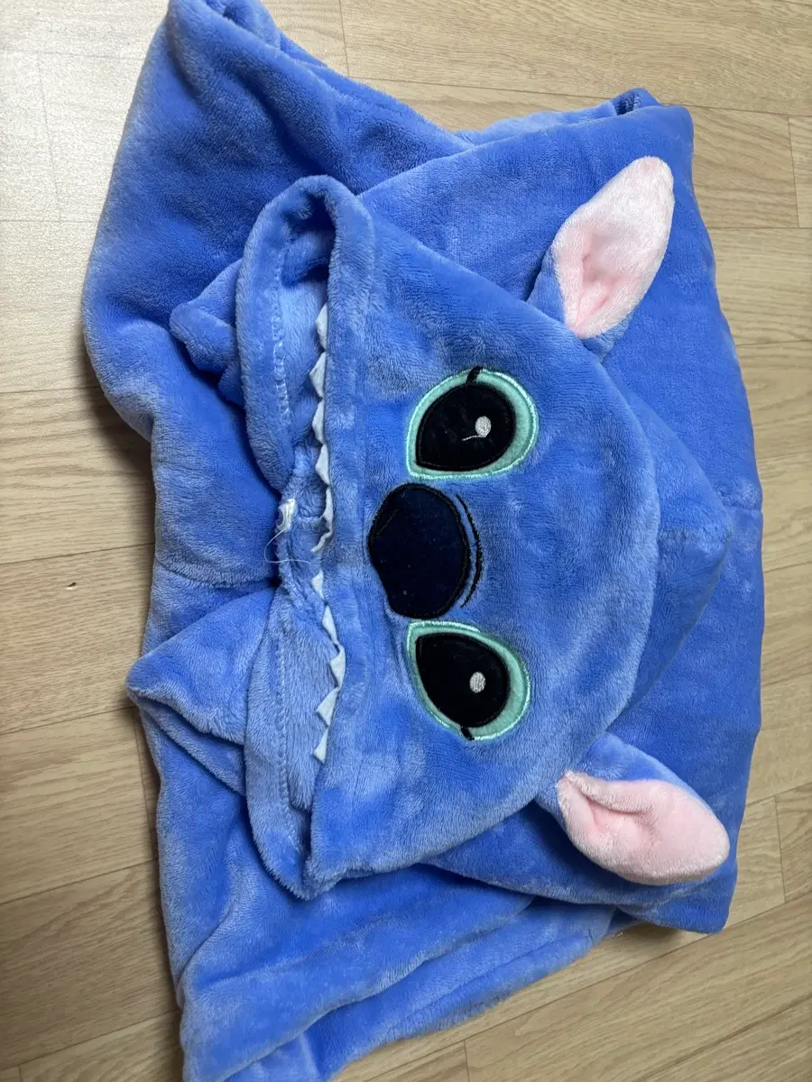 스티치 잠옷