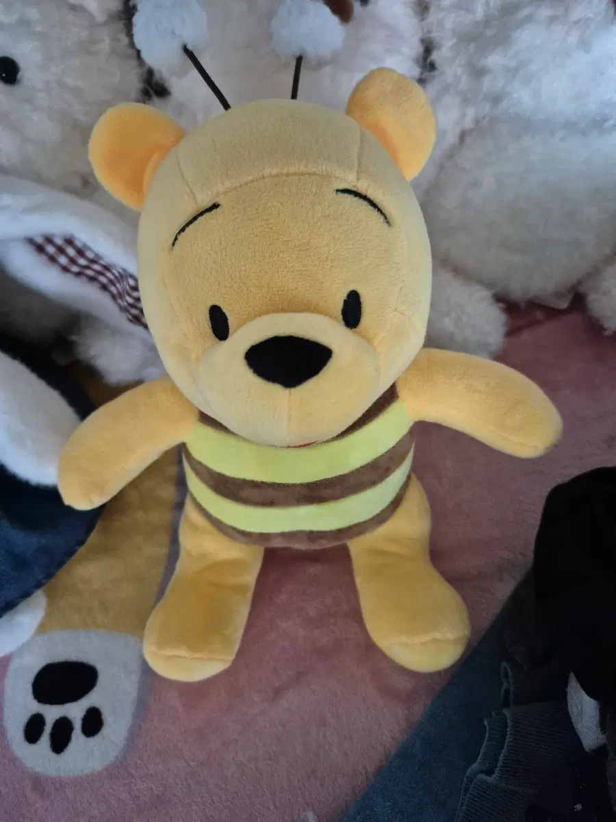 곰돌이 푸 벌모양 인형