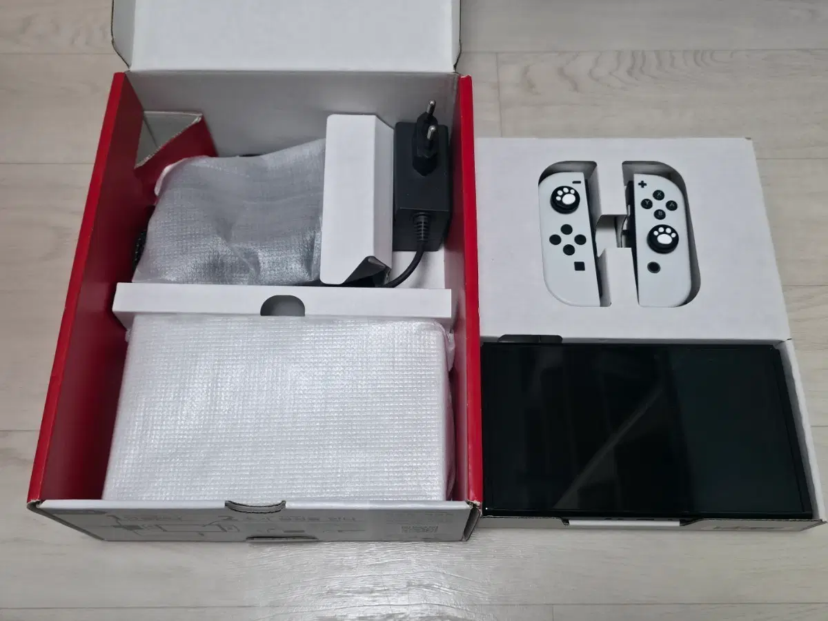 닌텐도 스위치 OLED 화이트 풀박스 + 젤다 왕눈 내장