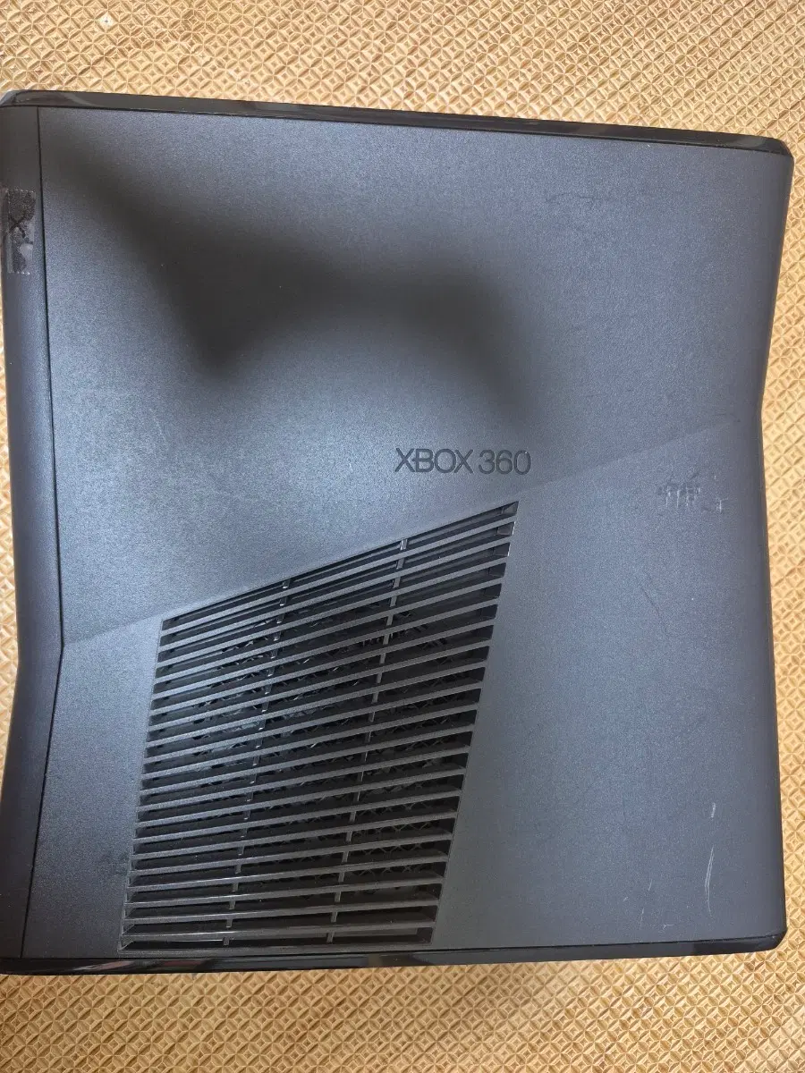 Xbox360 슬림 본체만. 전원 안들어옴 부품용