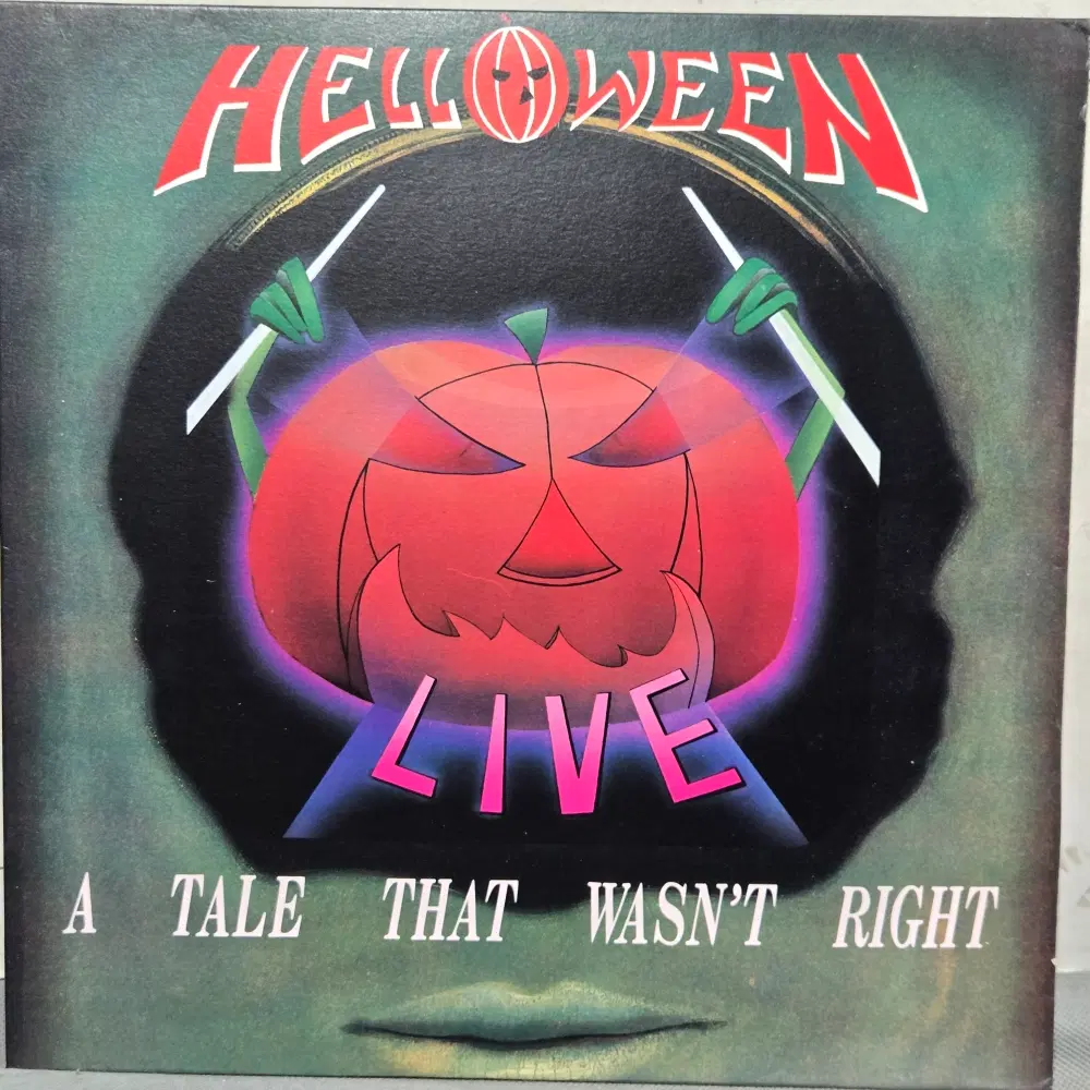 1-1350 . LP음반.HELLOWEEN 헤비 매틀 그룹 헬로윈의 라이브 앨범.가요 중고 팝 클래식 라이센스