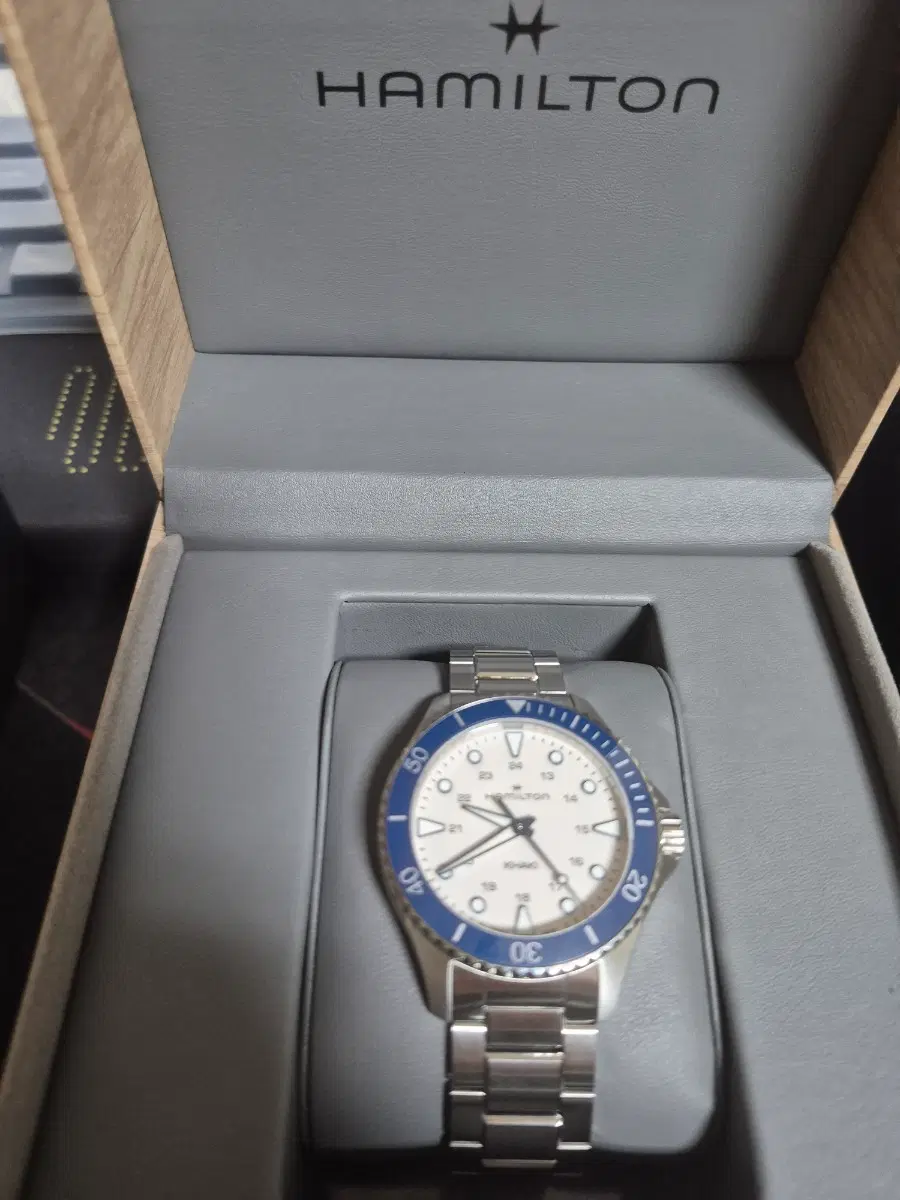 해밀턴 카키 네이비 스쿠버 37mm H82231150