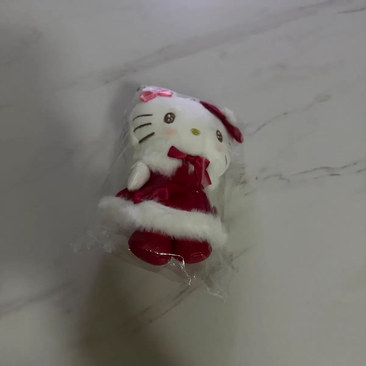 헬로키티 산타 정품 인형 판매