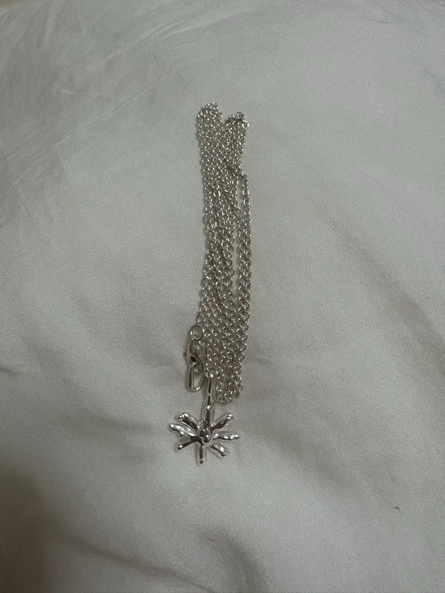 Sunout 썬아웃 목걸이 sunburst necklace