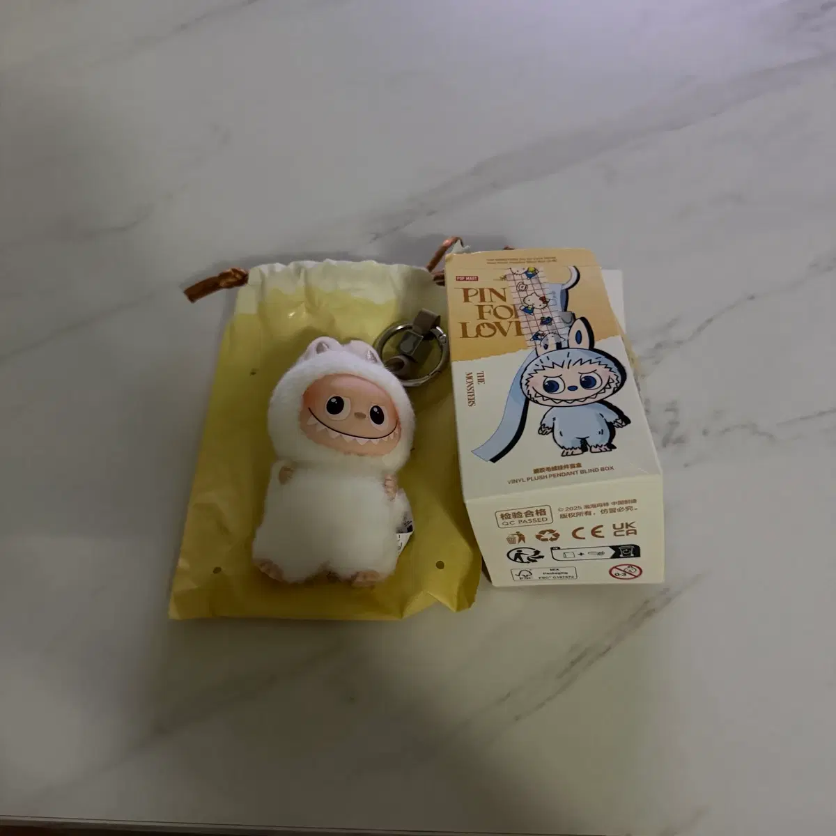 라부부 미니 정품 화이트 색상 판매