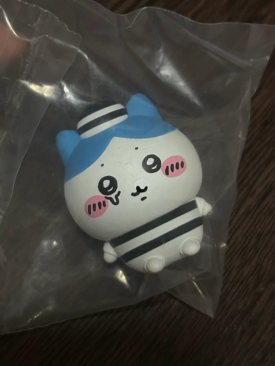 먼작귀 치이카와 Q버전 하치와레 죄수 피규어