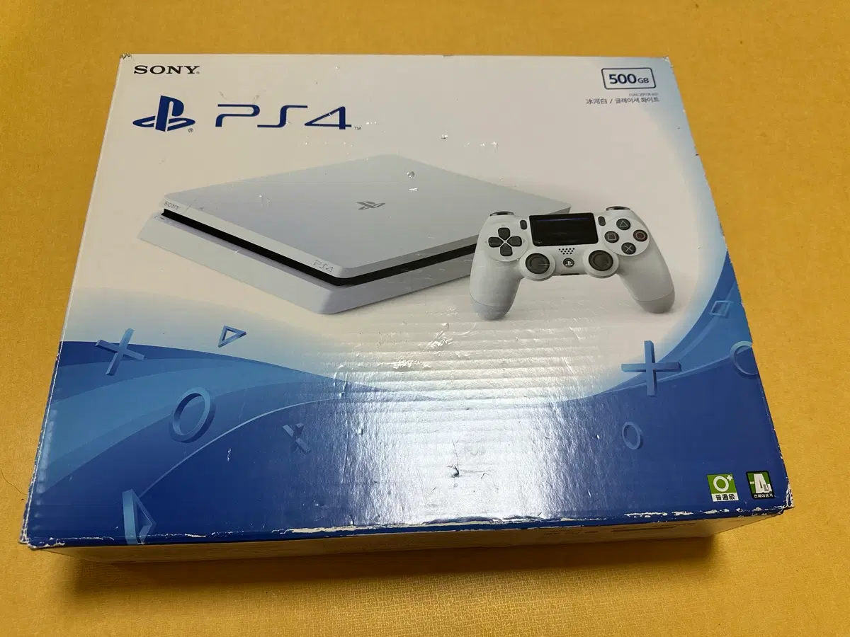 PS4 슬림 CUH-2107A 판매합니다.