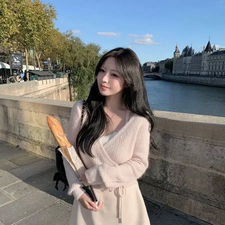 리브아워 소프 랩 니트 핑크