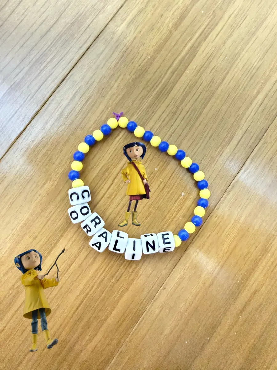 Coraline 코렐라인 비즈팔찌