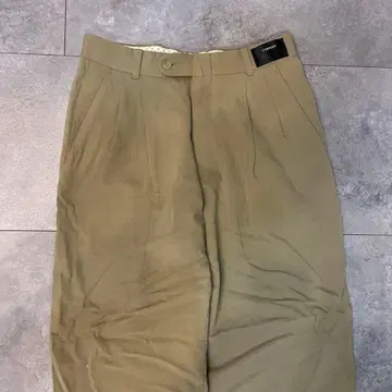 COMFORT 슬랙스 made in Canada W30