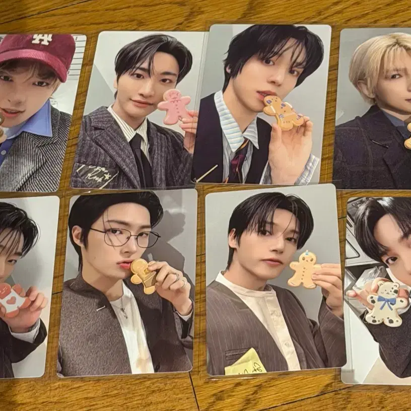 에이티즈 시즌그리팅 포카 8장 일괄