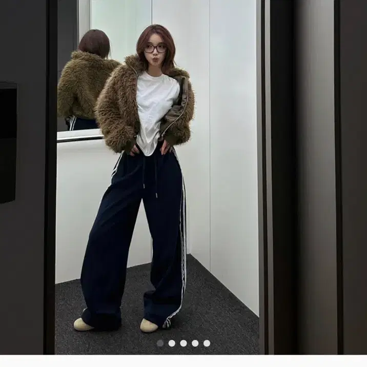 413. 먼데이오프 레이스 트랙 와이드 팬츠 네이비 새상품