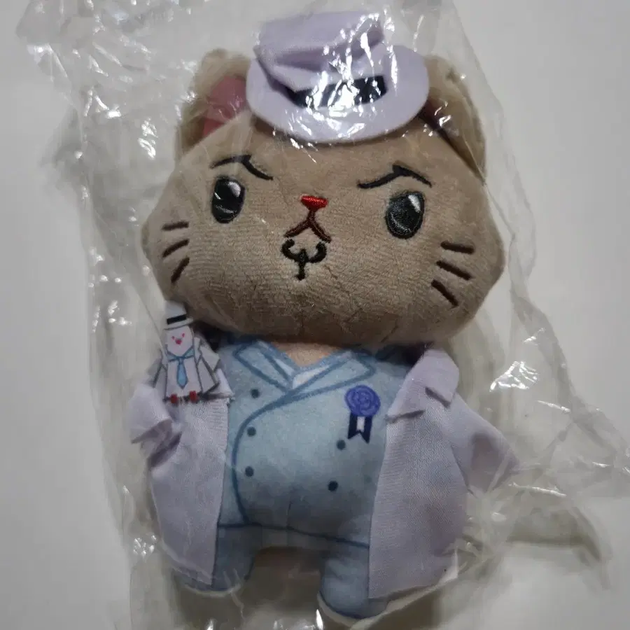 원피스 로브 루치 cp0 네코누이 냥피스 인형 미개봉 판매합니다