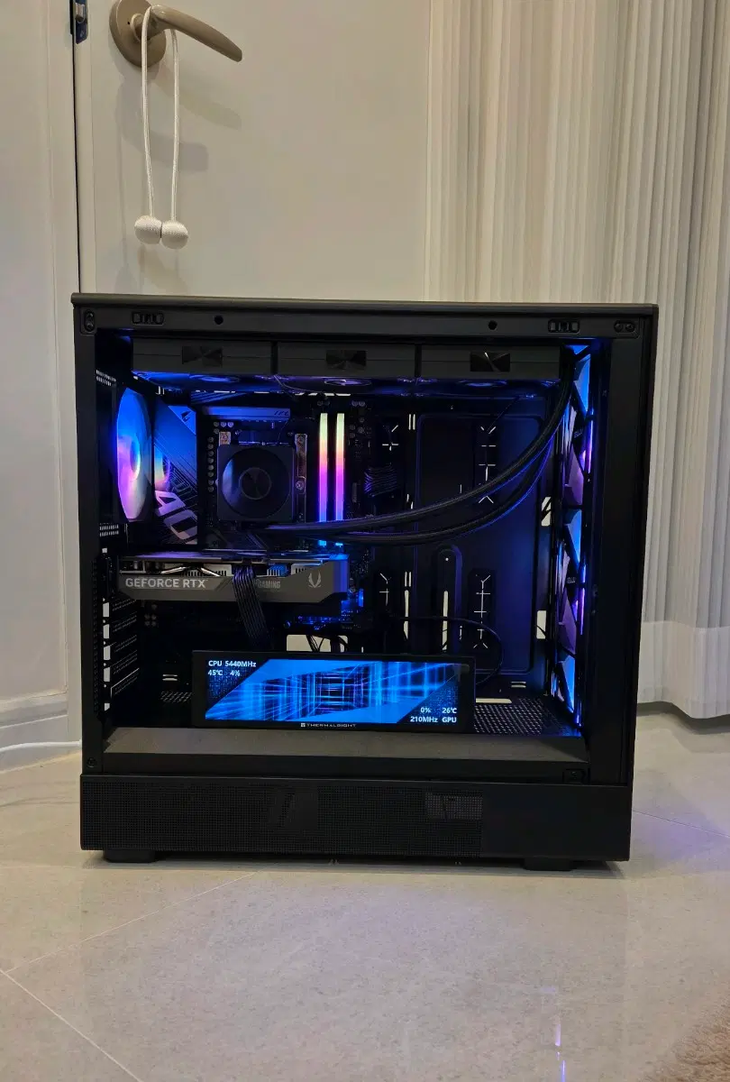[판매] 아이구주 S600 V2 / 9600X / 32GB / 1TB / RTX 5060 *블랙*