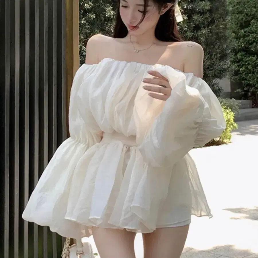 434. 글램 벌룬 허리 시보리 쉬폰 블라우스