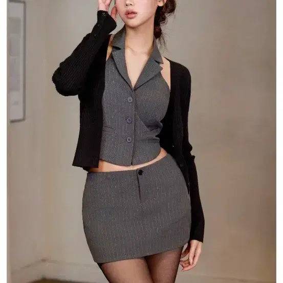 카인다미 클래식 H라인 스커트 권은비 착용 S사이즈 네이비, 차콜