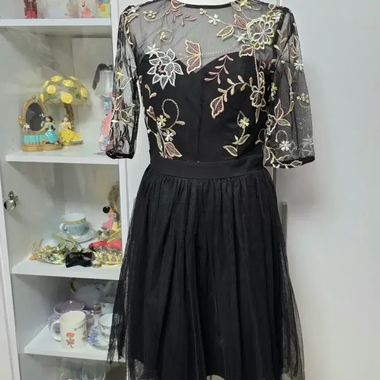 영국 브랜드 Little Mistress 시스루 발레리나 원피스