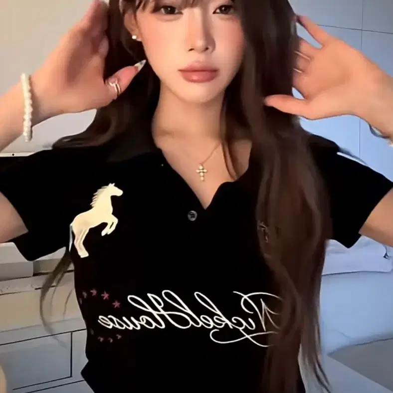 닉켈하우스 동키 카라 크롭셔츠