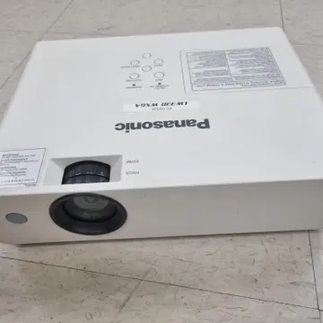 パナソニックホールディングス PT-LW330プロジェクター