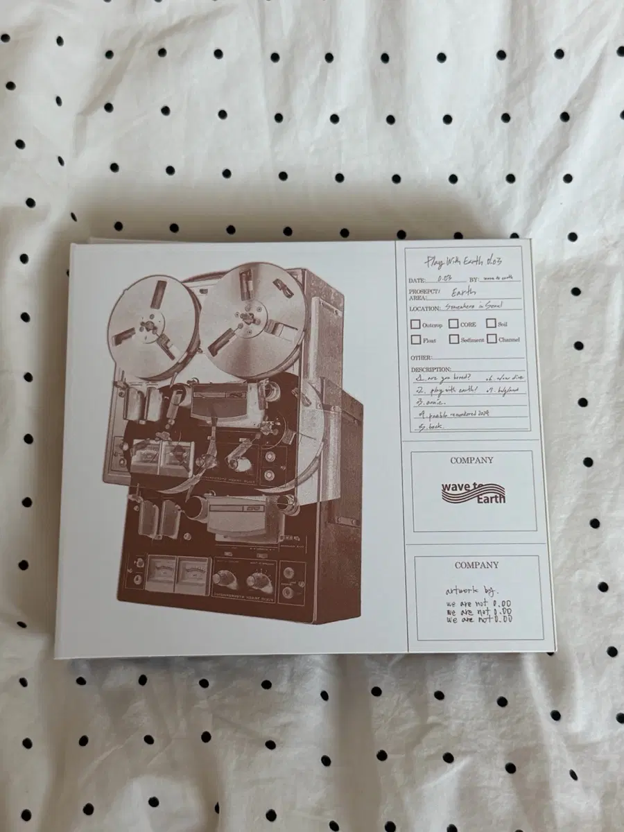 웨이브투어스 wave to earth play with earth! 0.03 핑크버전 CD 단순개봉 팝니다