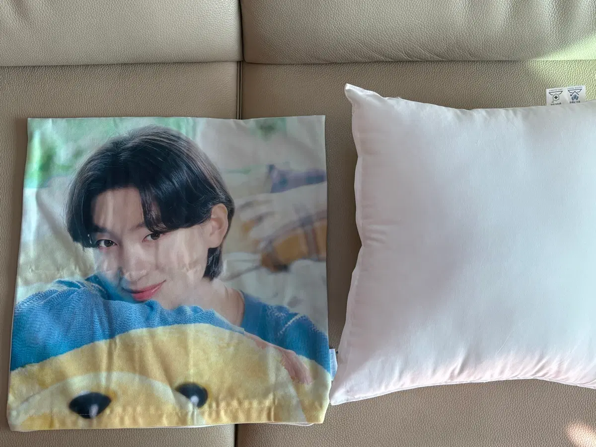 김용빈 쿠션