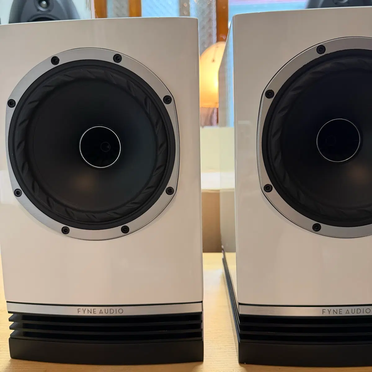 파인오디오 f500 화이트