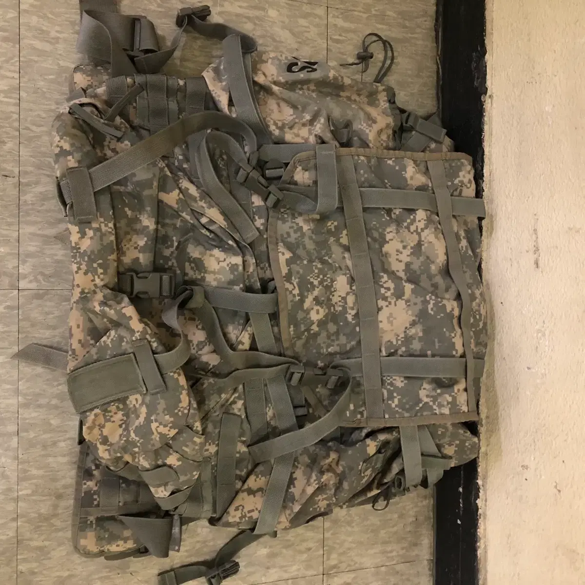 ACU럭색B6. 정품/풀세트 미군 MOLLE 2 대형 륙색 배낭 (B급 사용감)